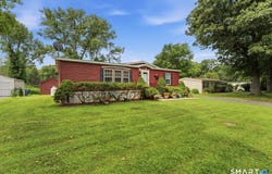 27 Skylark Road, Colchester, CT 06415