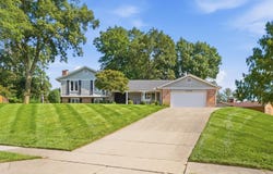 1020 Crestwood Hills Drive, Vandalia, OH 45377