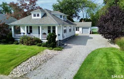 72 Smith Street, East Lyme, CT 06357