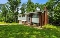 811 McNabb Heights Drive, Elkview, WV 25071