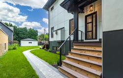 704 Monroe Avenue, River Forest, IL 60305