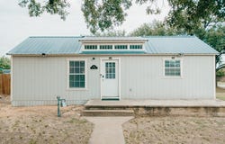 420 King St, Eden, TX 76837
