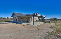 1733 County Road 376, Shiner, TX 77984
