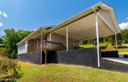 303 N 16th St, LaFollette, TN 37766