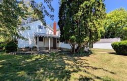 825 E River Road, Flushing, MI 48433