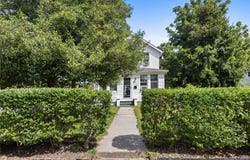 992 Roanoke Avenue, Riverhead, NY 11901