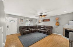 408 SUNSET Ct, Amity, OR 97101