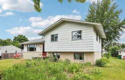 1720 69th Avenue N, Brooklyn Center, MN 55430
