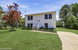 203 Seneca Trail, Browns Mills, NJ 08015