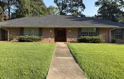 5460 Saratoga Drive, Jackson, MS 39211