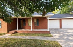 395 Lemans Dr, Bloomingdale, GA 31302