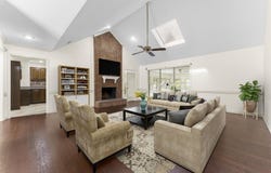 2425 FAIRWAY OAKS Dr, Bartlett, TN 38134