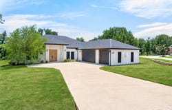 4013 Legend Trail, Granbury, TX 76049