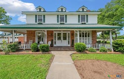803 S Stallworth, Rosebud, TX 76570