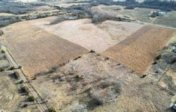 42nd Street, Centerville, IA 52544