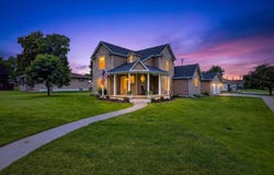 601 S Saunders, Sutton, NE 68979