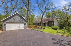 3 Hearthstone Path, GALENA, IL 61036