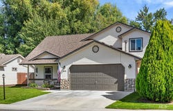 440 N Nebula Ave, Star, ID 83669