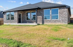 16517 Crossing Circle, Lindale, TX 75771