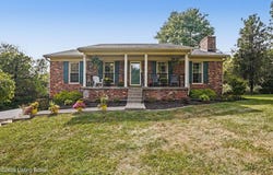 1804 Deer Run Rd, La Grange, KY 40031
