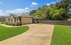 209 Morningstar Drive, Longview, TX 75605