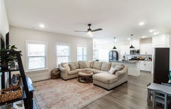 1000 Sunshine Court, Centerton, AR 72719