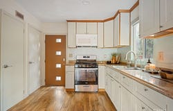989 Calanda, Crestline, CA 92325