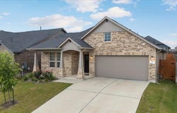 450 Durian Loop, Buda, TX 78610