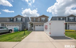 1622 SAVILE Lane, Washington, IL 61571