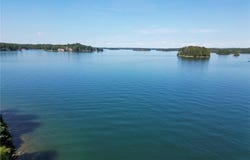 305 Wynswept Point, Seneca, SC 29672