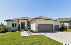 18501 Patrick Avenue, Elkhorn, NE 68022