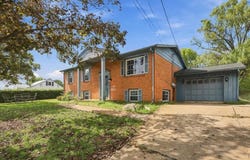 660 BLUE RIDGE DR, HARRISONBURG, VA 22802