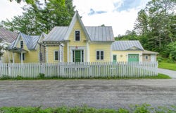 23 Short Street, Corinth, VT 05039