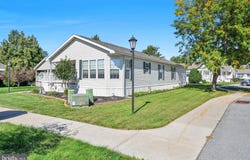 112 SUMMERS Drive, LANCASTER, PA 17601