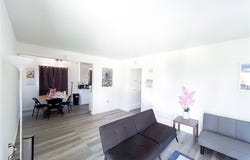 559 W Alpine St, Upland, CA 91786