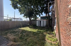 149 Franklin St, Fall River, MA 02720