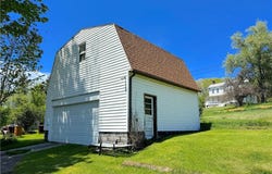 3003 Riverside Dr, Claridge, PA 15623