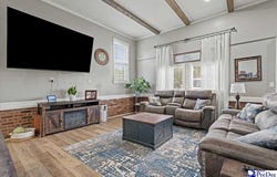 809 W Main Street, Latta, SC 29565-1518