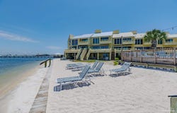 8520 Gulf Blvd, Navarre Beach, FL 32566