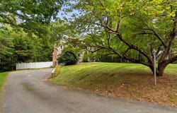 1 Nottingham Dr, Raynham, MA 02767