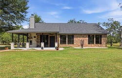 9753 River Ridge Drive, Hearne, TX 77859