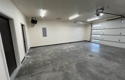 2075 Riviera RD, Sioux Center, IA 51250