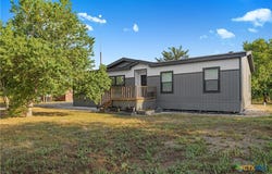 431 Jackson Road, Refugio, TX 78377