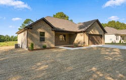 2700 Co Rd 277, Florence, AL 35633