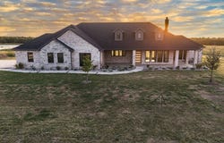 4112 County Road 1098, Celeste, TX 75423