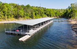134 Little Creek Lane, Kimberling City, MO 65686