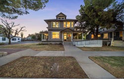 700 N Irwin Street, Hanford, CA 93230