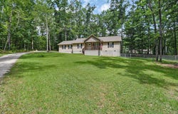 122 Jay Loop, Jamestown, TN 38556