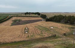 128 County Road 50, Stapleton, NE 69163