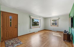 921 3rd Ave, Grafton, WI 53024